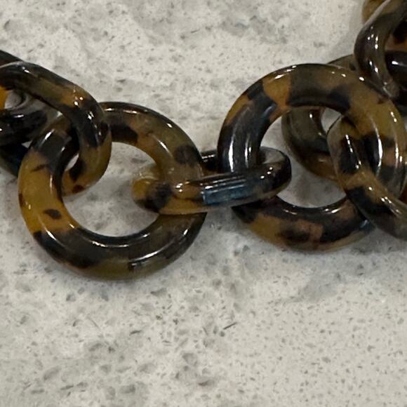 J. Crew Tortoise Link Necklace - Picture 2 of 4